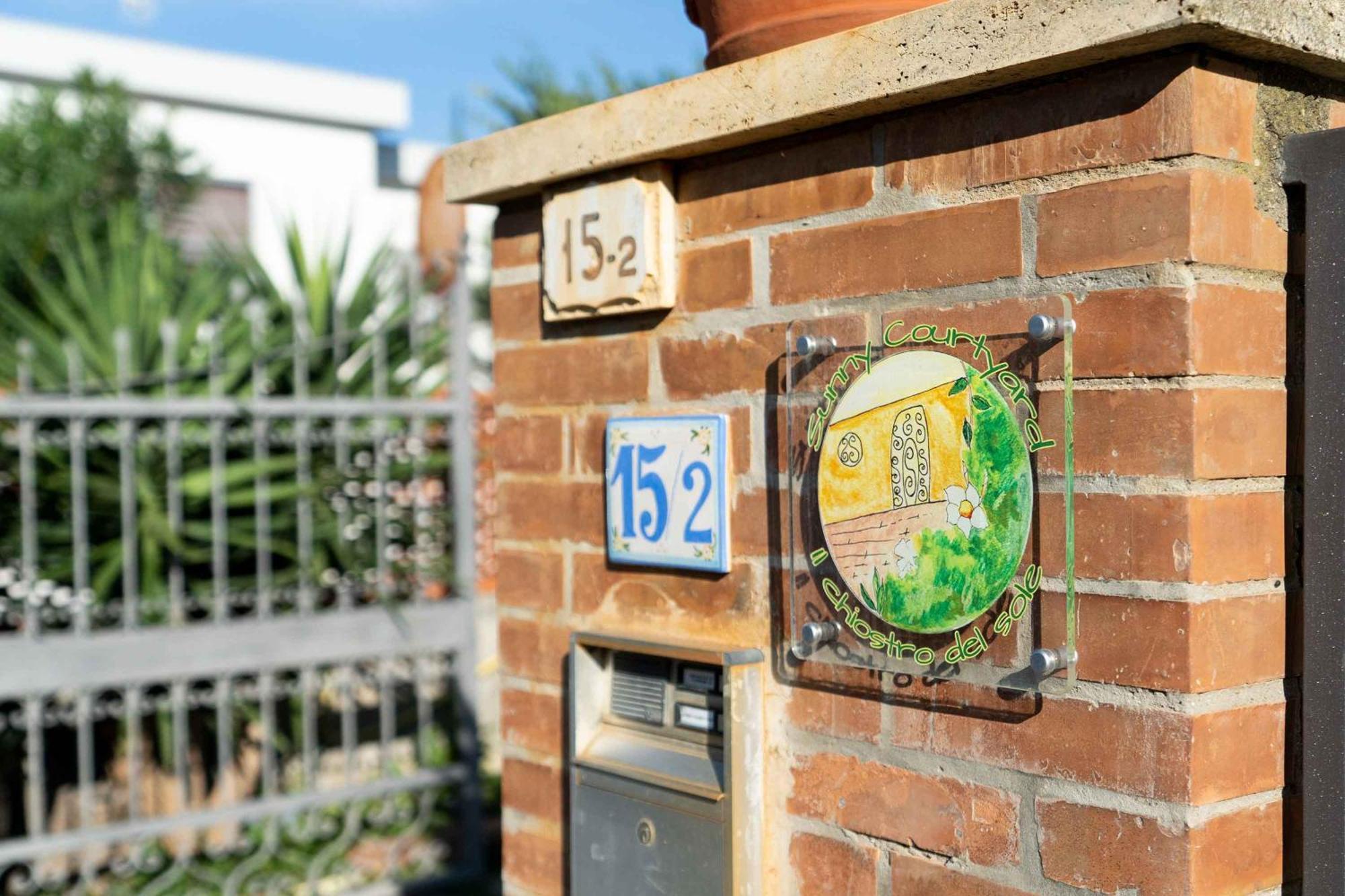 Sunny Courtyard Apartment Piombino Exterior photo